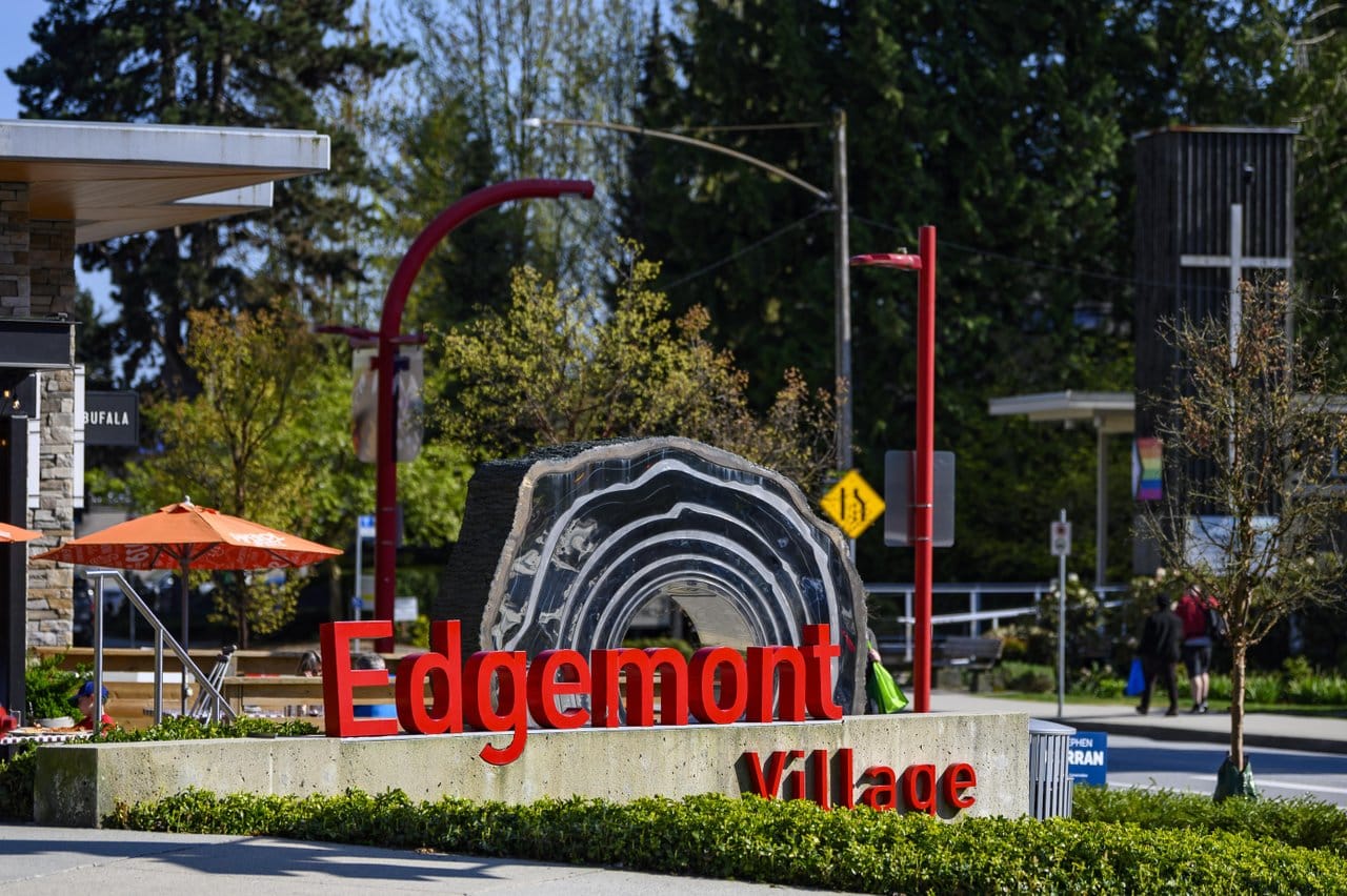 Edgemont homes North Vancouver